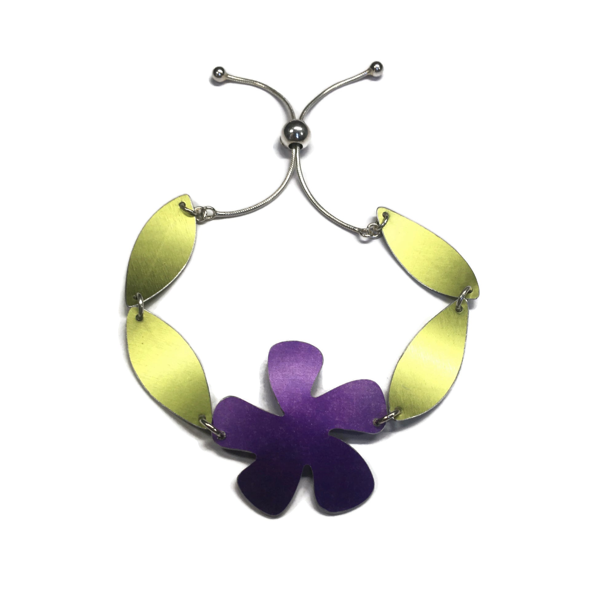Back of Periwinkle flower bracelet by Photofinish Jewellery